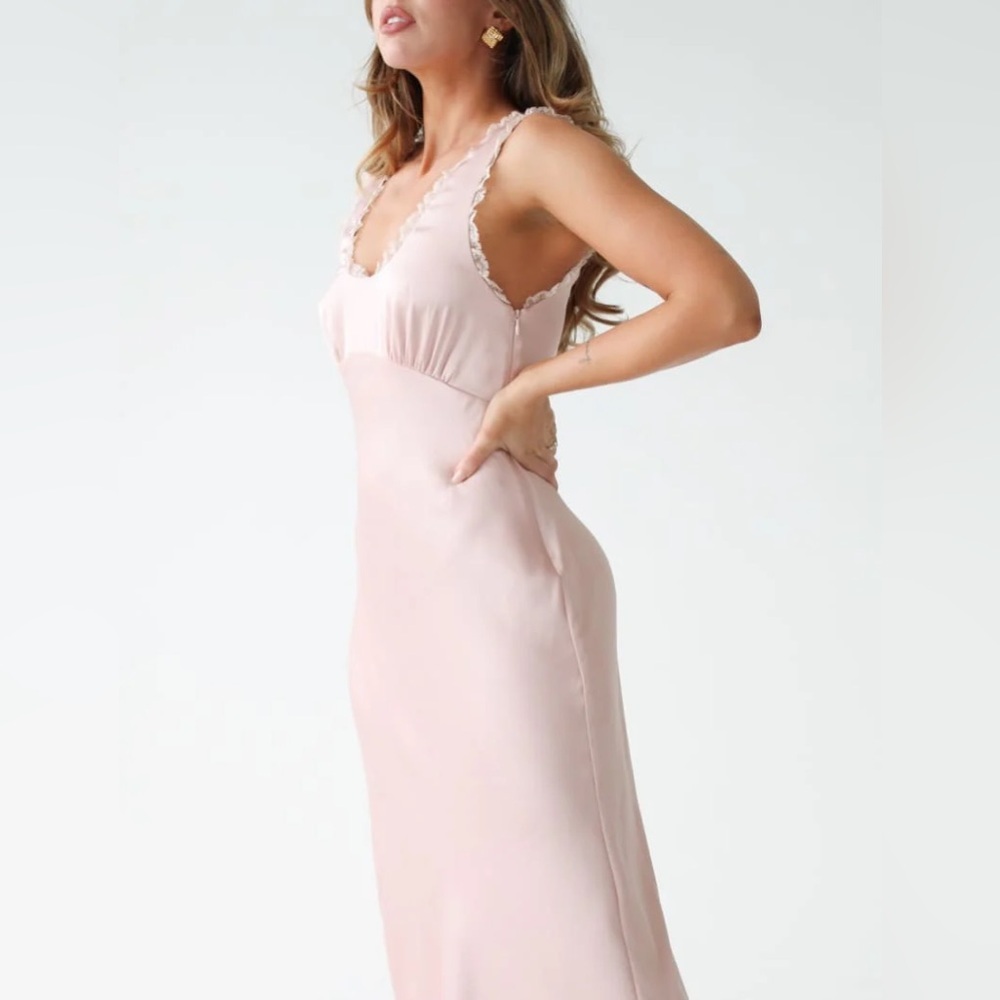 Rumored North Country Midi Dress - Picture 6 of 7